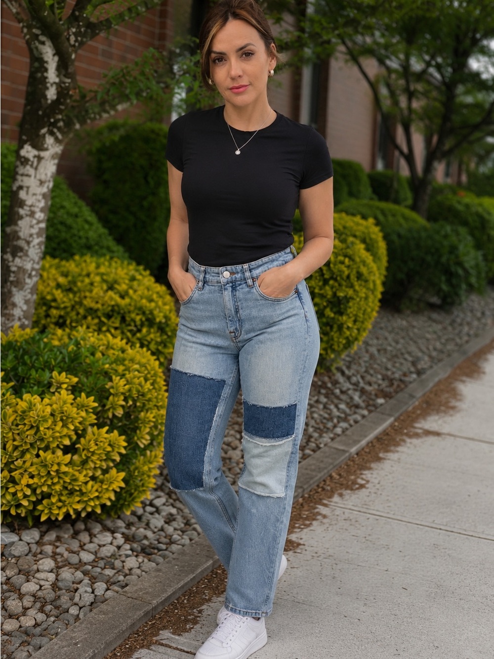 Victoria Beckham patchwork jeans — size 27